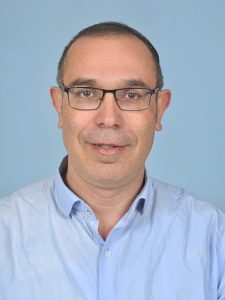 היתרו של הרמב"ם לטמאי מתים להיכנס לשטח המקדש / הרב דוד בן זזון