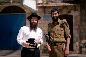 ארצכם ארצנו ודמכם דמנו: האם חלה תפנית ביחס החברה החרדית לגיוס לצבא? / אליהו ברקוביץ